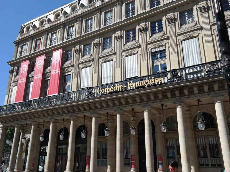 Palais Royal caché et ses galeries couvertes Le Martivisites