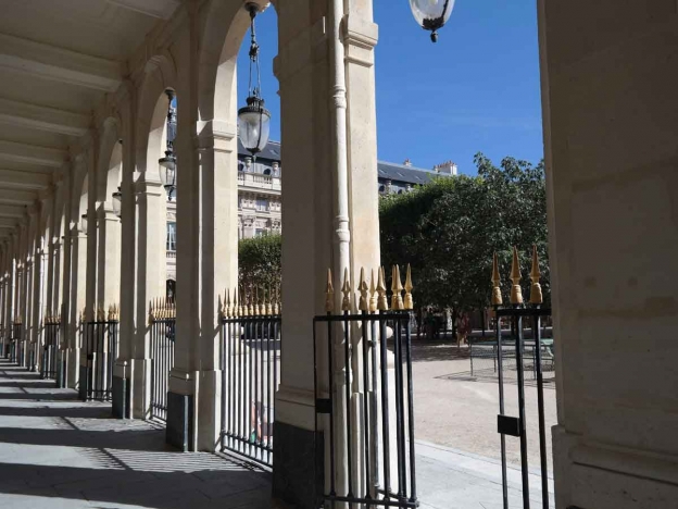 Palais Royal caché et ses galeries couvertes Le Martivisites