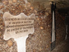 Catacombes - Ancien cimetière - Visite guidée Paris