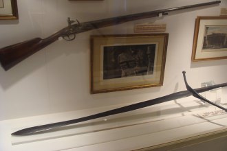 épée de justice au musée de la Police- visite guidée paris